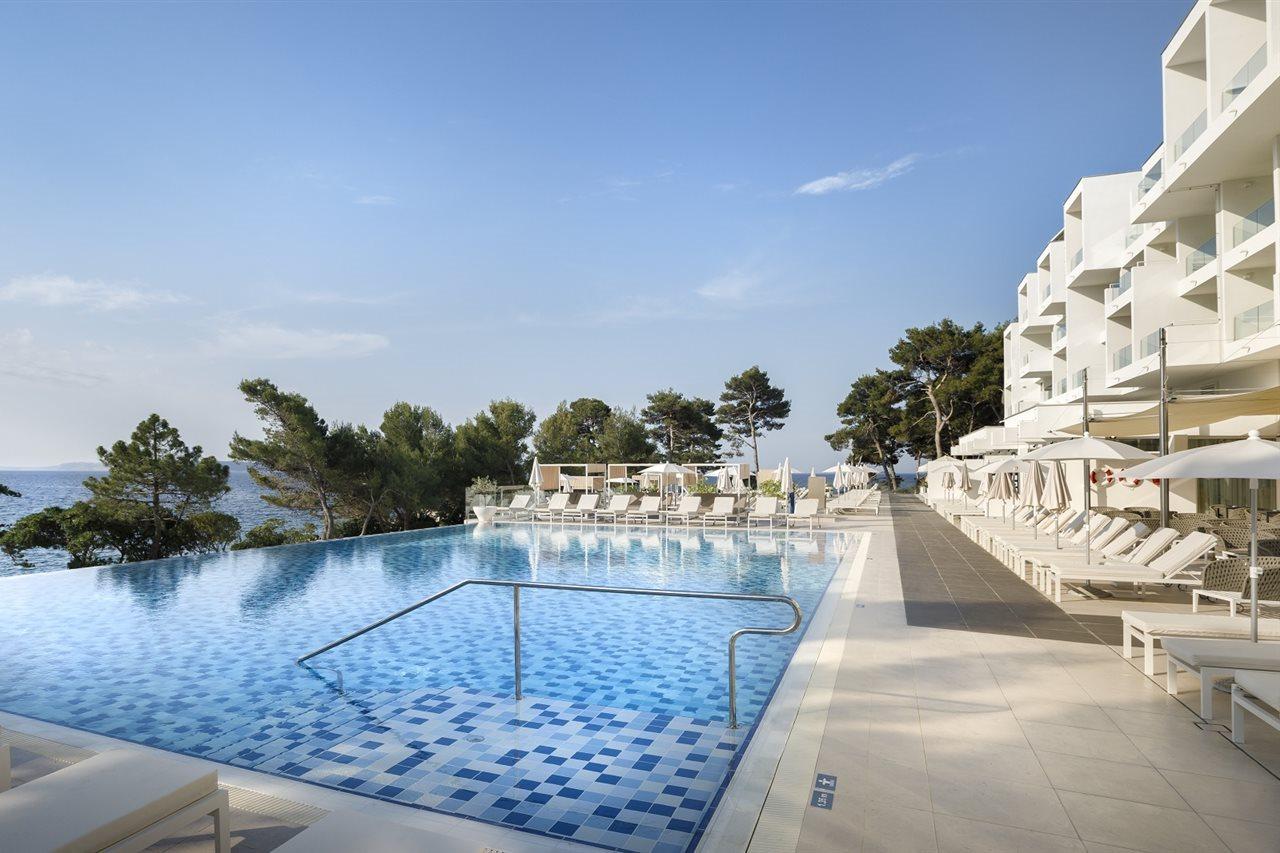 Valamar Carolina Hotel & Villas Kampor ภายนอก รูปภาพ