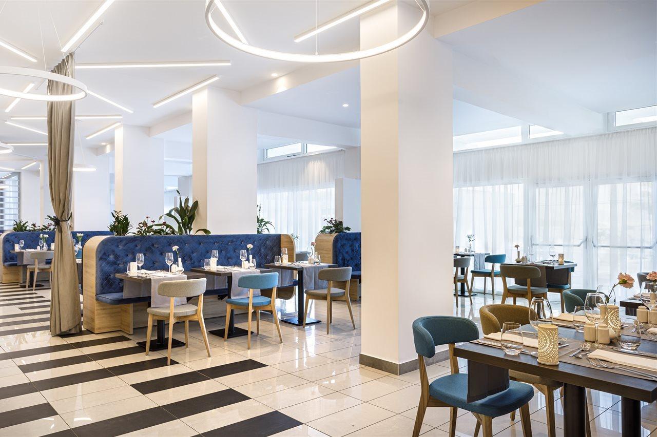 Valamar Carolina Hotel & Villas Kampor ภายนอก รูปภาพ