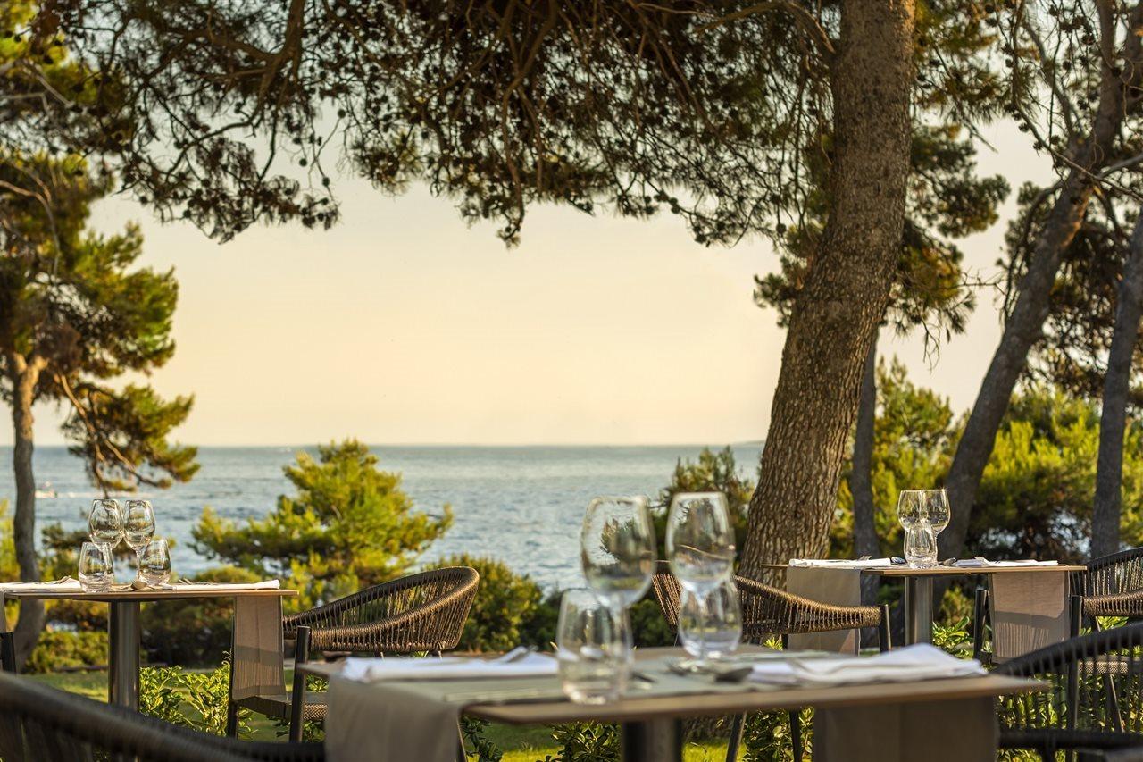 Valamar Carolina Hotel & Villas Kampor ภายนอก รูปภาพ