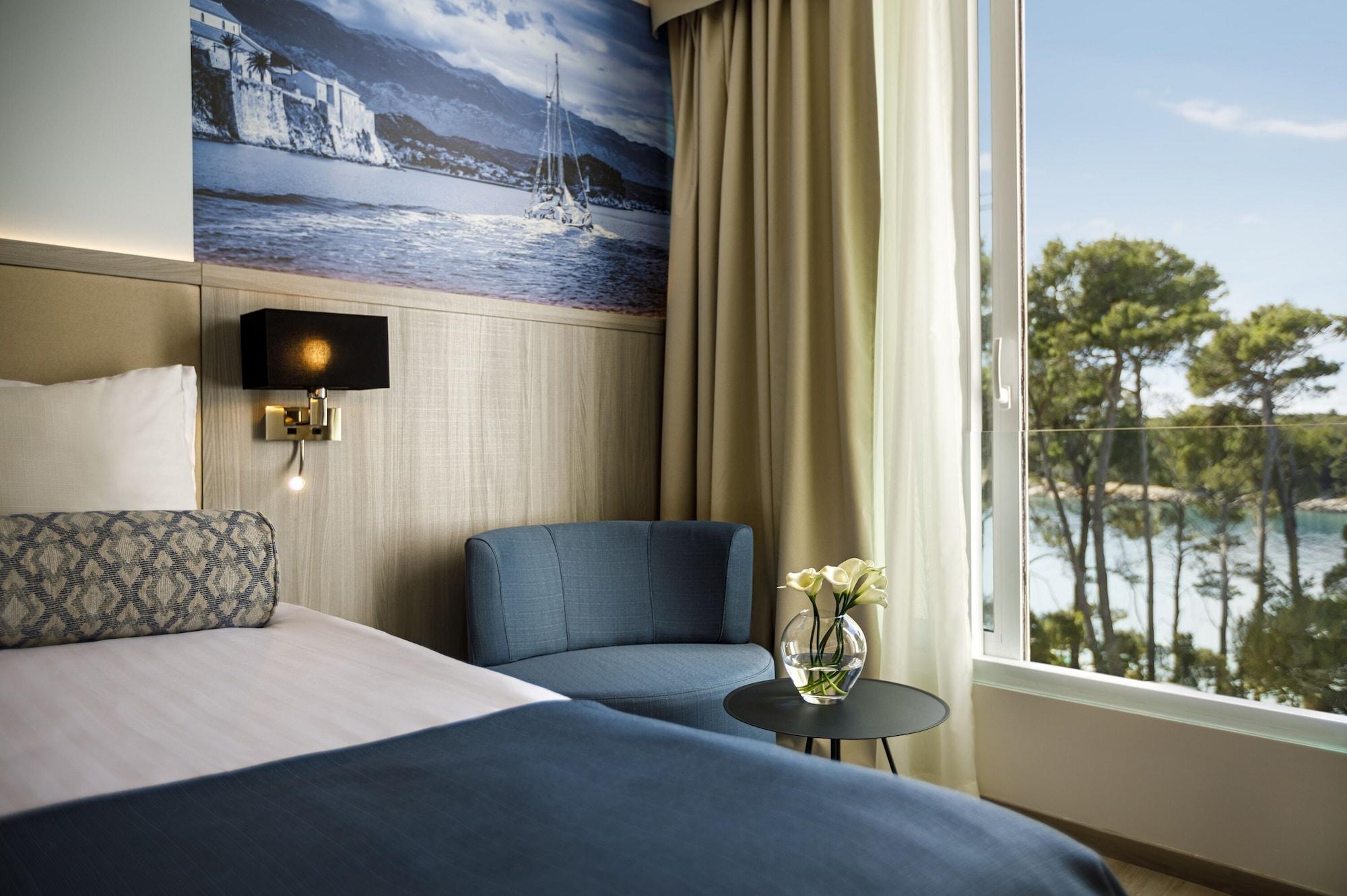 Valamar Carolina Hotel & Villas Kampor ภายนอก รูปภาพ
