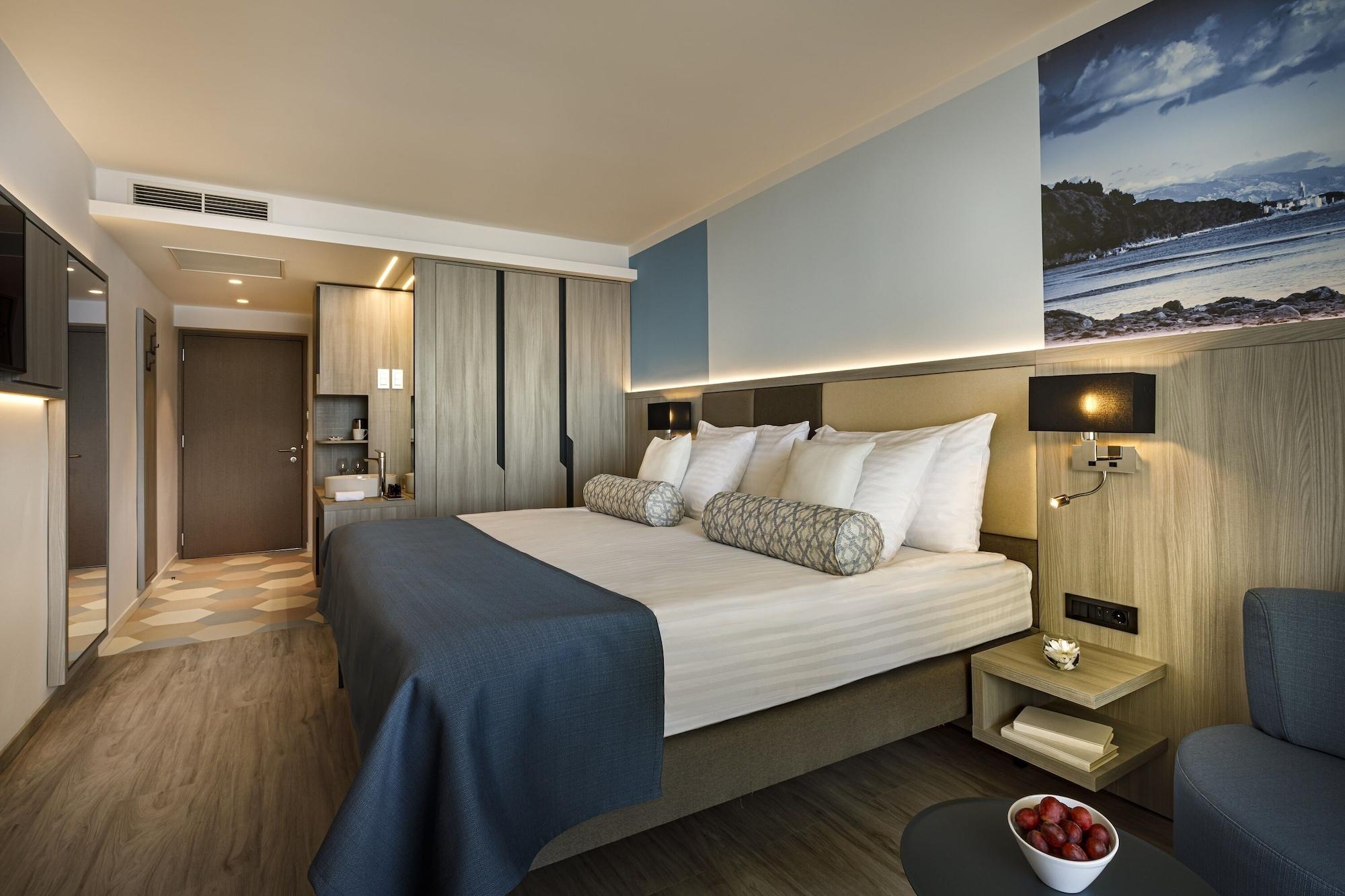 Valamar Carolina Hotel & Villas Kampor ภายนอก รูปภาพ