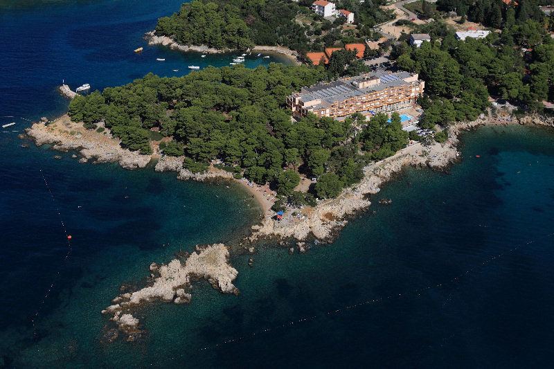 Valamar Carolina Hotel & Villas Kampor ภายนอก รูปภาพ
