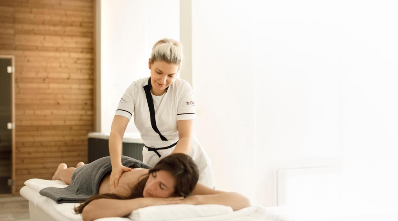 Valamar Carolina Hotel & Villas Kampor ภายนอก รูปภาพ